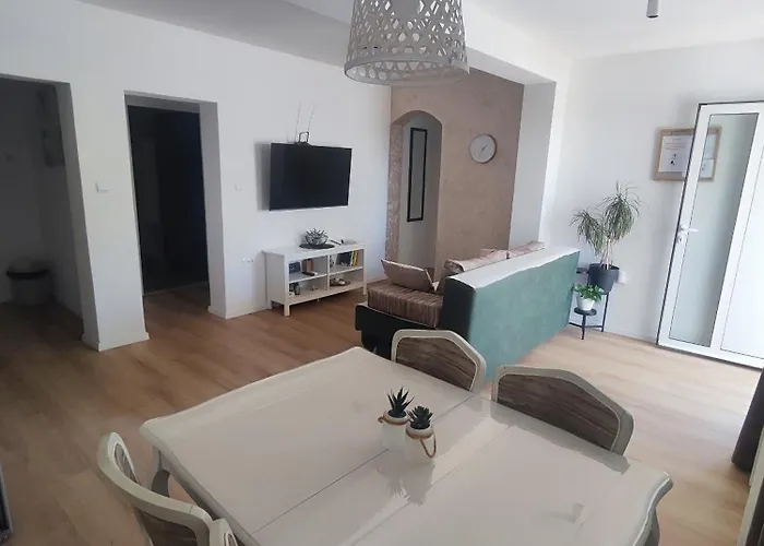Nada Apartment *